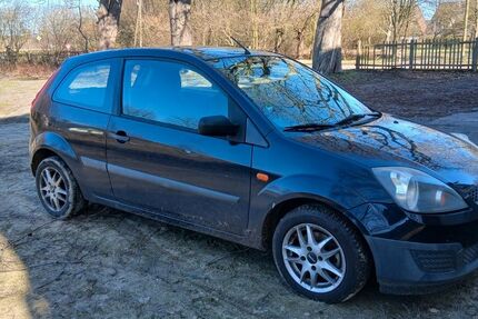 Ford Fiesta 156.506 km 1.999 &euro; Dortmund 44227