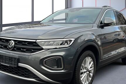 VW T-Roc 13.976 km 25.890 € Merzig 66663