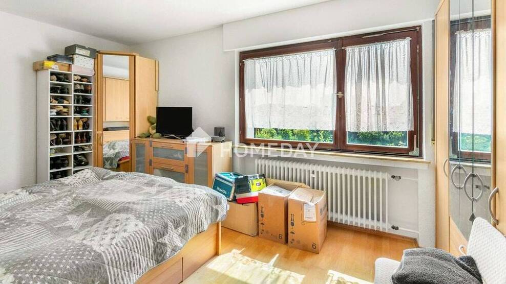 Modernisiertes Einfamilienhaus mit separater EinliegerWohnung und großem Grundstück