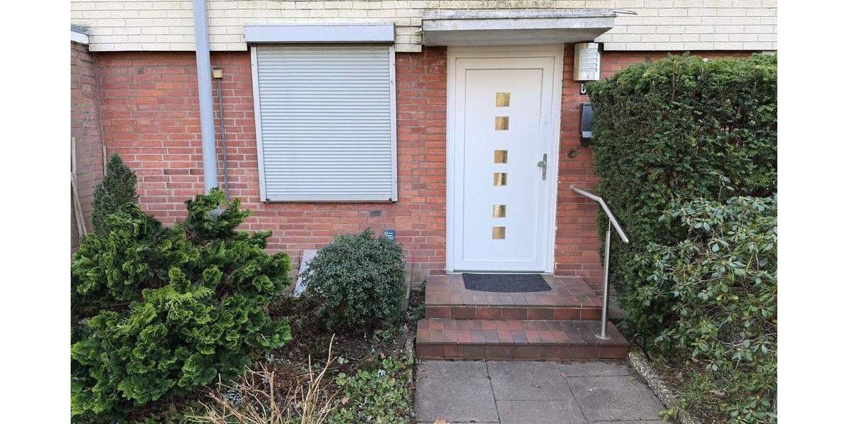 Reihenmittelhaus Hamburg Bramfeld - 3 Zimmer, 75 m&sup2;, 1.630&euro; | Angebot:25570386