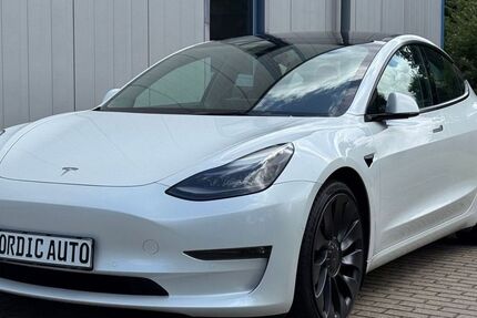 Tesla Model 3 85.000 km 30.995 &euro; Güstrow 18273