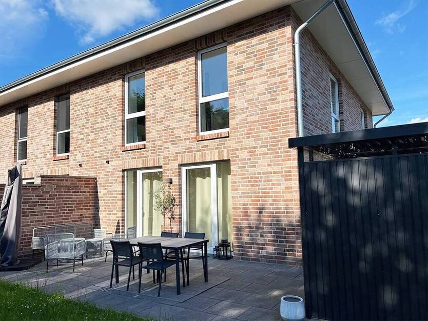 Wohnen im Grünen - Moderne Doppelhaushälfte