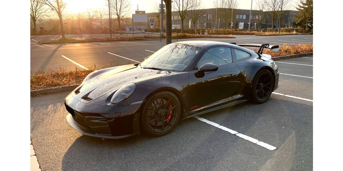 Porsche 992 5.990 km 239.990 &euro; Baden-Baden 76530