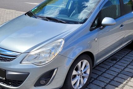 Opel Corsa 78.770 km 5.400 &euro; Görgeshausen 56412