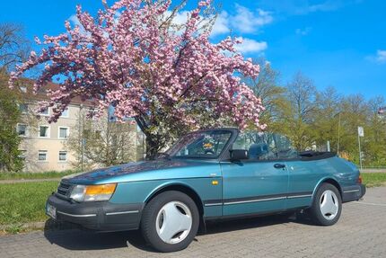 Saab 900