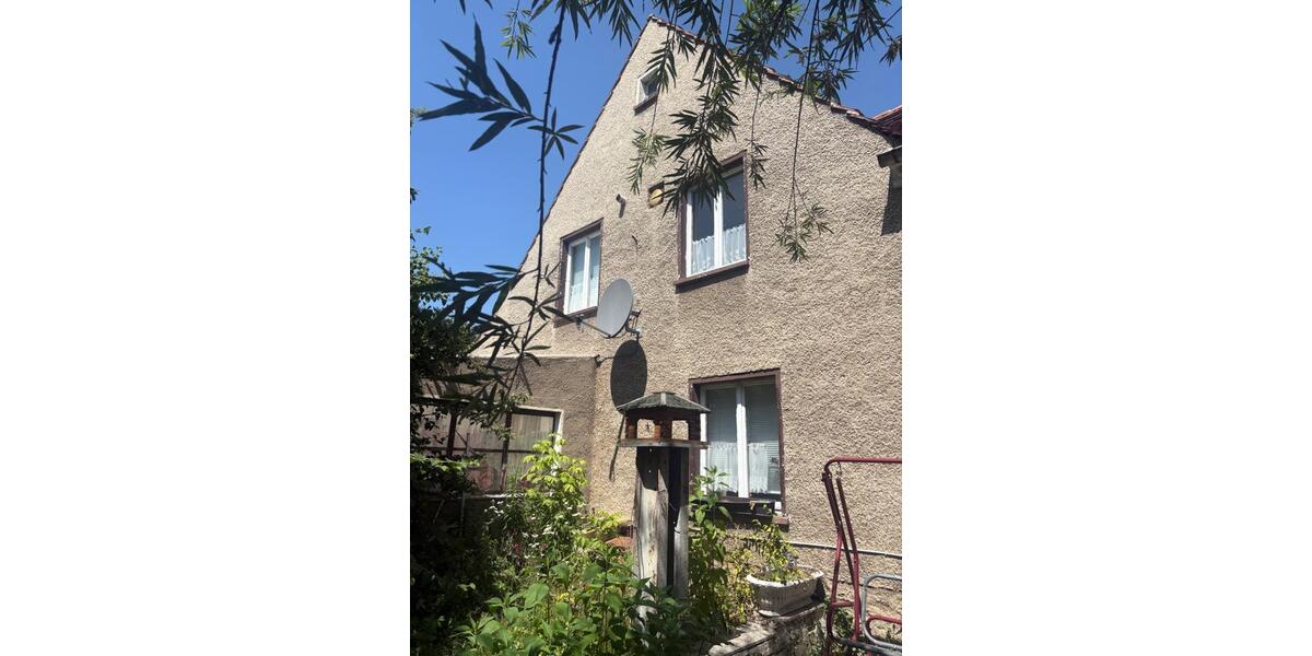 Einfamilienhaus Elsterwerda - 7 Zimmer, 150 m&sup2;, 135.000&euro; | Angebot:26414014