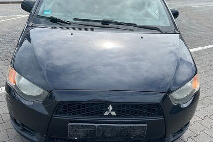 Mitsubishi Colt 205.000 km 799 &euro; Wiesbaden 65189