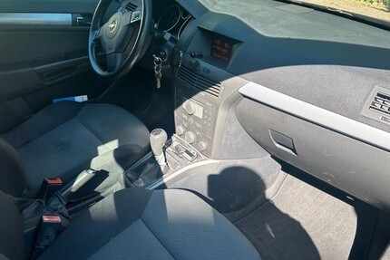 Opel Astra 200.000 km 1.300 € Dresden 01067