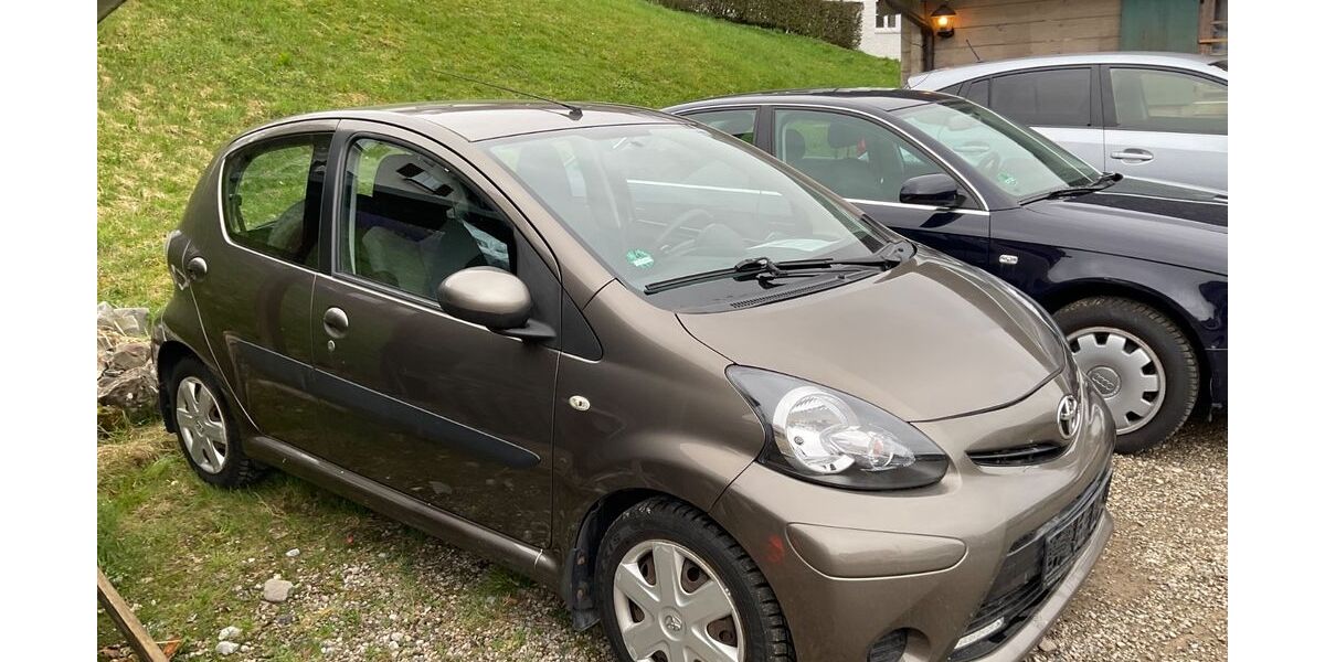Toyota Aygo (X) 160.000 km 2.900 &euro; Blaichach 87544