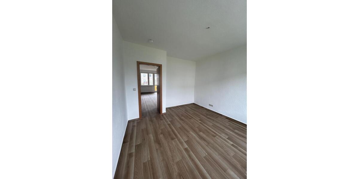 Etagenwohnung Anklam - 3 Zimmer, 74 m&sup2;, 720&euro; | Angebot:26038953