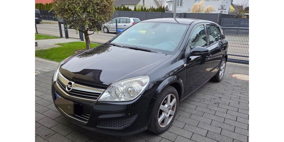 Opel Astra 142.284 km 2.950 € Berlin 12355