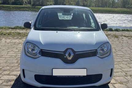 Renault Twingo 41.868 km 8.595 &euro; Dresden 01099