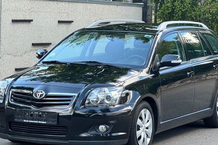 Toyota Avensis 127.000 km 6.990 &euro; Stuttgart 70374