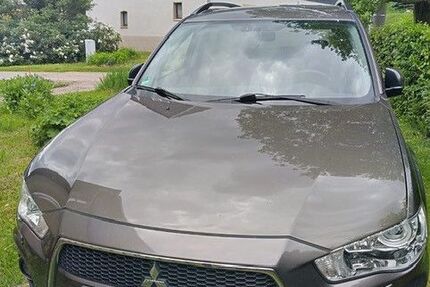 Mitsubishi Outlander 139.000 km 7.600 &euro; Eibenstock 08309