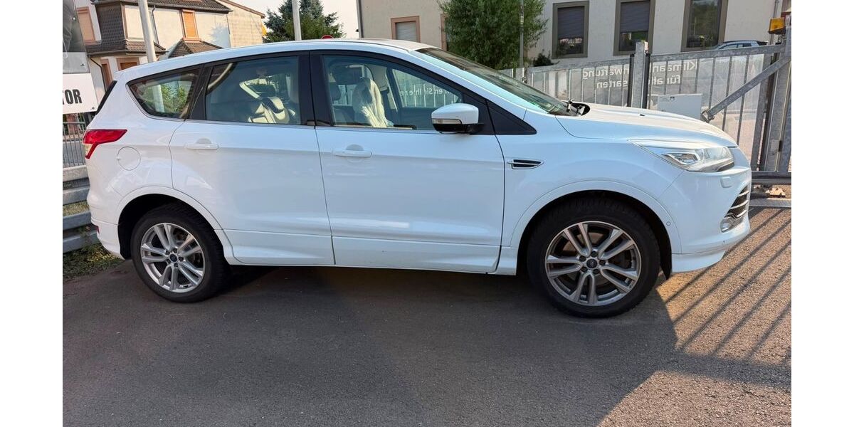 Ford Kuga 161.000 km 11.000 &euro; Saarbrücken 66130