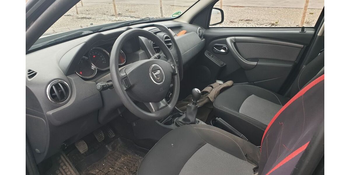 Dacia Duster 110.000 km 6.900 &euro; Baisweil 87650