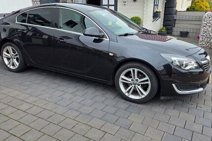 Opel Insignia 152.000 km 7.600 &euro; Schellerten 31174