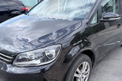 VW Touran 188.000 km 4.990 &euro; Höxter 37671