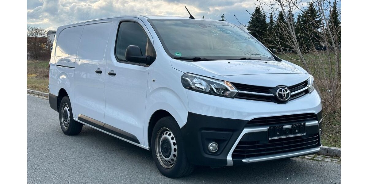 Toyota Proace (Verso) 57.684 km 20.490 &euro; Riesa 01587