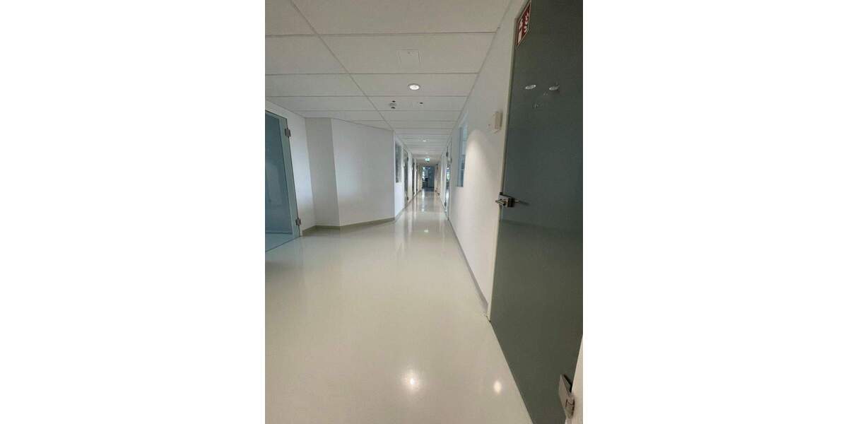 Moderner Gewerbepark mit über 11.000 m² Büro-, Lager- und Produktionsfläche zimmer