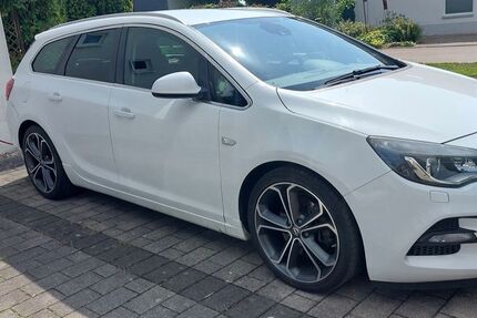 Opel Astra 323.780 km 3.999 € München 80798