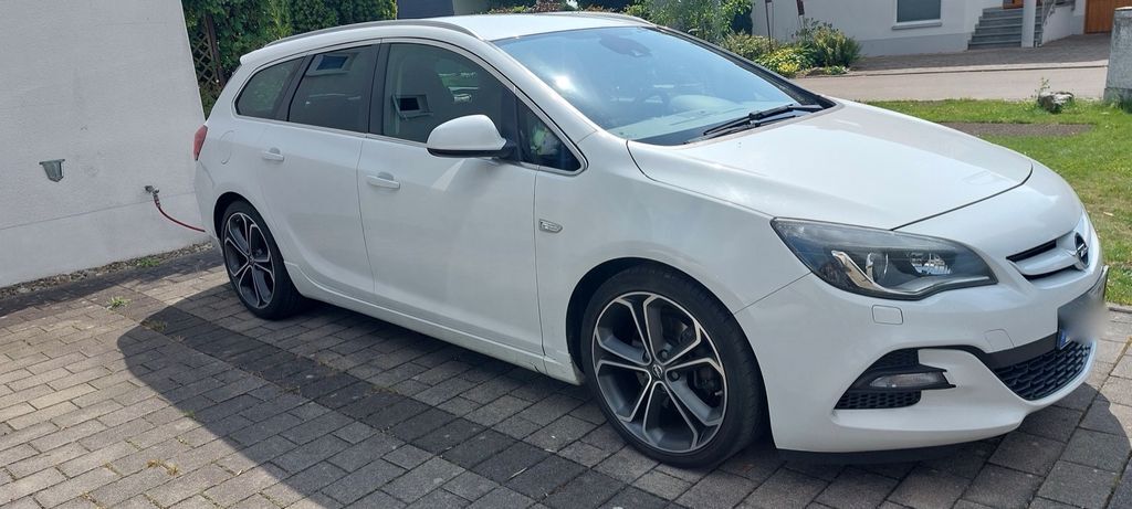 Opel Astra 323.780 km 3.999 € München 80798