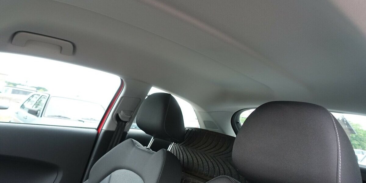 Audi A1 sport 1,8TFSI Bi-Xenon S-tronic S-line PDC 8xAl 154.000 km 15.950 &euro; Neumarkt/OPf 92318