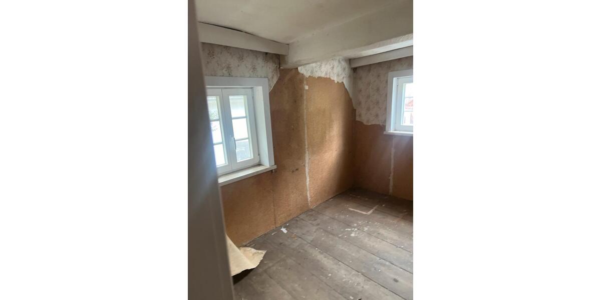 Einfamilienhaus Löbau - 9 Zimmer, 200 m&sup2;, 21.000&euro; | Angebot:27192083