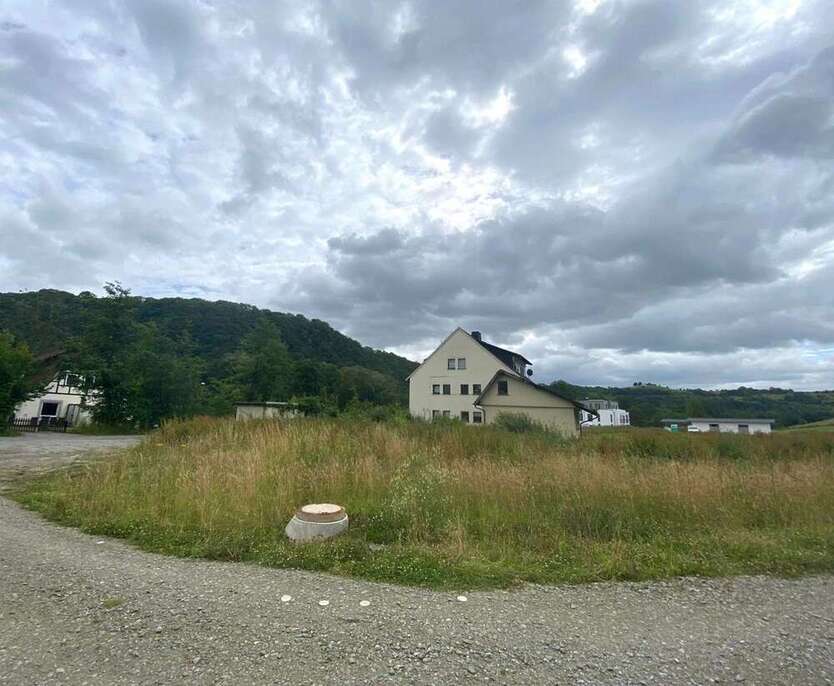 Grundstück zu verkaufen in Marsberg 117.000 € 841 m²