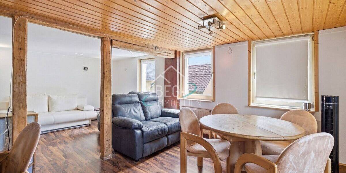 Mehrfamilienhaus, Wohnhaus Stuttgart / Sillenbuch Sillenbuch - 6 Zimmer, 161 m&sup2;, 689.000&euro; | Angebot:26833944