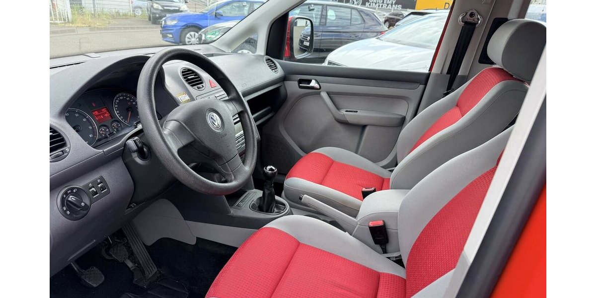 VW Caddy Maxi 1.6 Maxi Life/7Sitze/1Hand/Scheckh. 167.100 km 5.999 &euro; Frankfurt 60386