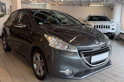 Peugeot 208 142.000 km 3.490 &euro; Schwanfeld 97523