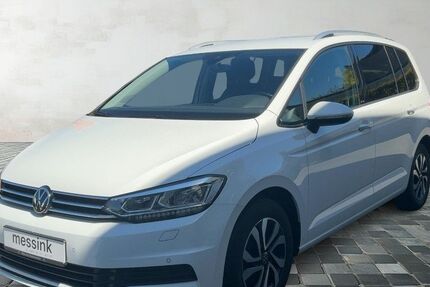 VW Touran 49.026 km 22.950 &euro; Radevormwald 42477