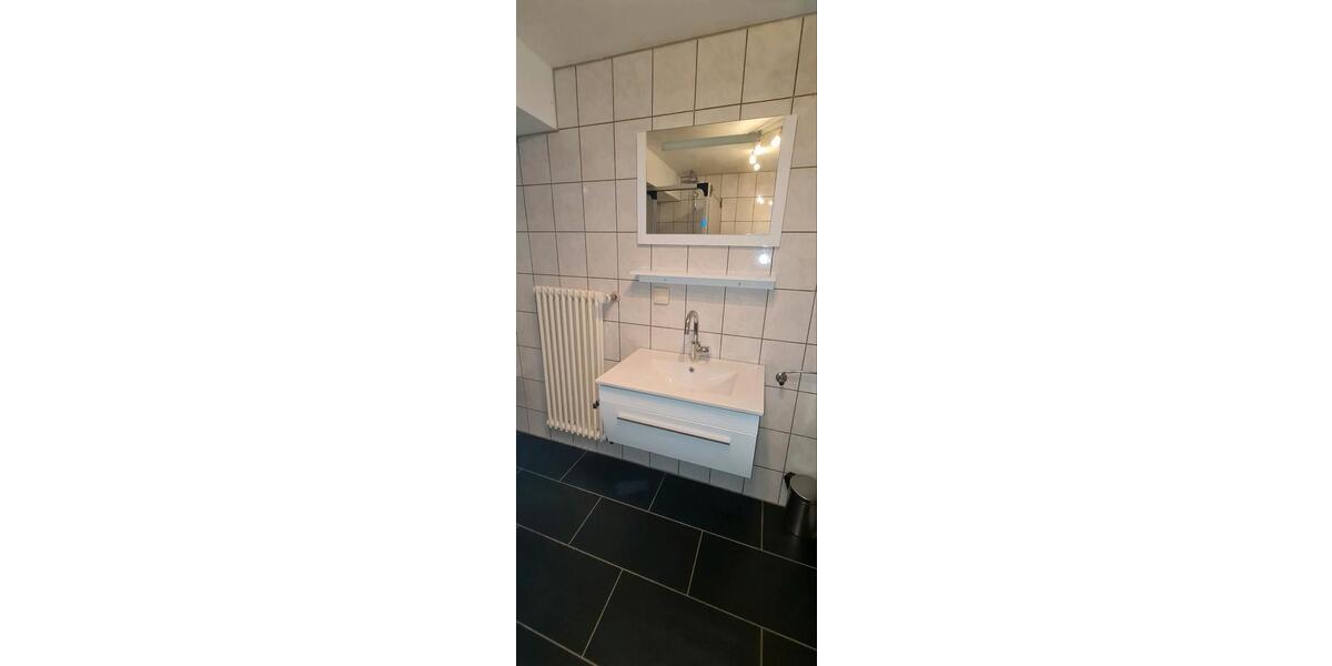 Etagenwohnung Dorfen - 4 Zimmer, 100 m&sup2;, 1.500&euro; | Angebot:25397685