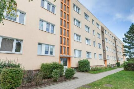 Bad Kleinen: Renovierte 3-R.-Etagenwohnung mit Einbauküche und Balkon 2 zimmer