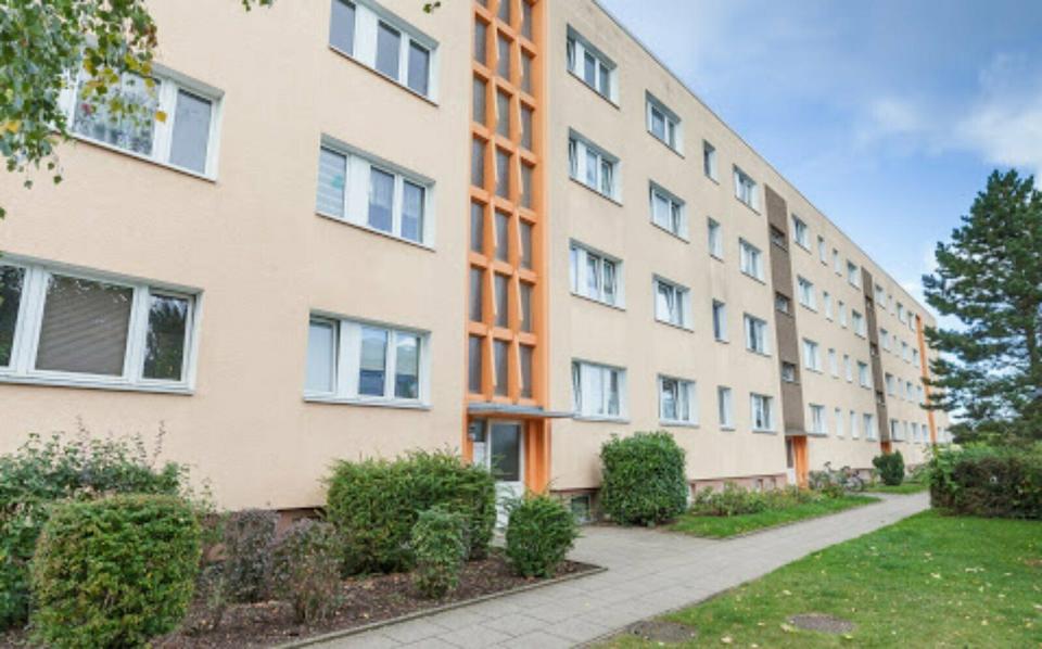 Bad Kleinen: Renovierte 3-R.-Etagenwohnung mit Einbauküche und Balkon 2 zimmer