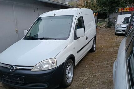 Opel Combo 216.000 km 2.100 &euro; karlsruhe 76187