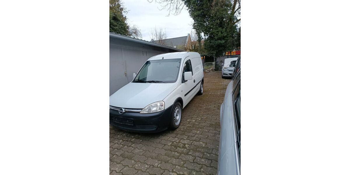 Opel Combo 216.000 km 2.100 &euro; karlsruhe 76187