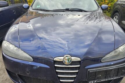 Alfa Romeo 147 95.204 km 650 &euro; Dachau ( bei München ) 85221