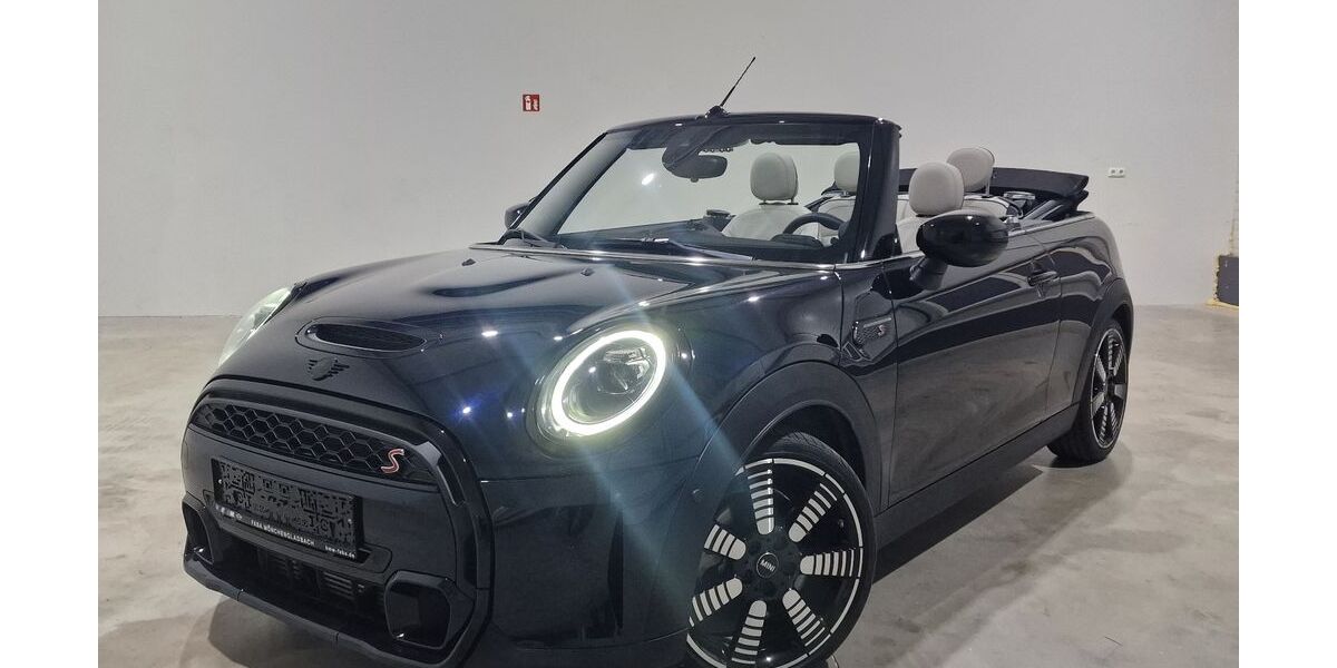 Mini Cooper S Cabrio 4.400 km 29.999 &euro; Mönchengladbach 41061