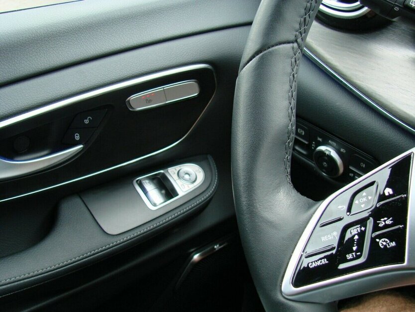 V 250 Avantgarde 360° Burmester Standheizung