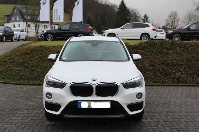 BMW X1 69.500 km 19.900 € Lindlar 51789