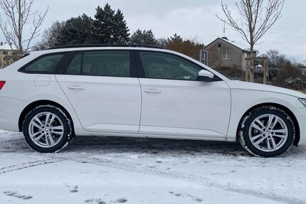 Skoda Superb 124.500 km 16.450 &euro; Oberkotzau 95145