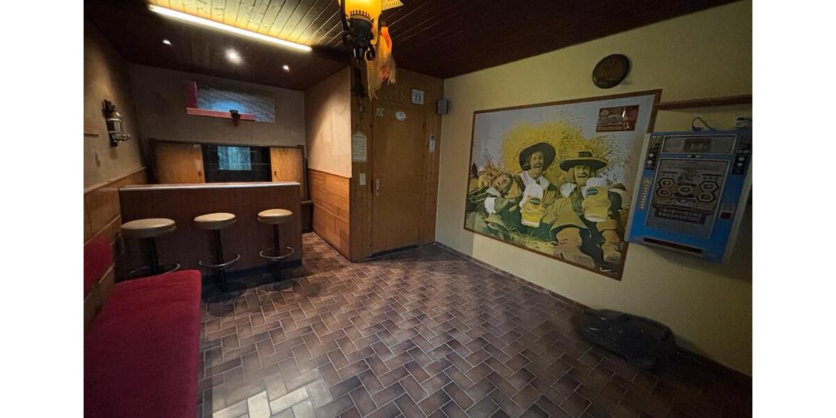 Doppelhaushälfte Solingen - 7 Zimmer, 166 m&sup2;, 290.000&euro; | Angebot:25048887