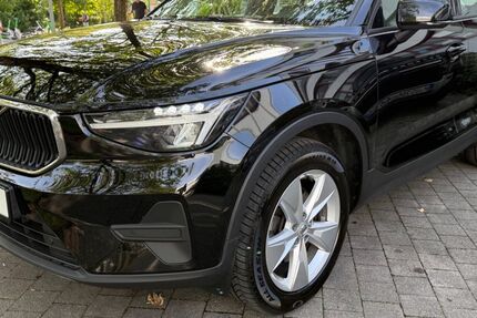 Volvo XC40 97.730 km 22.590 &euro; Unterschleißheim 85716