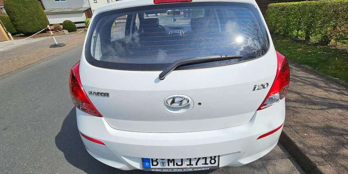 Hyundai i20 81.475 km 5.370 &euro; Hessisch Lichtenau, Stadt 37235