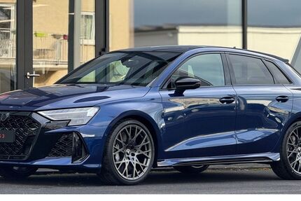 Audi RS3 2.100 km 75.820 &euro; Hanau 63452
