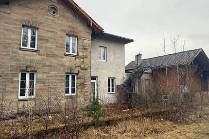 Viel Platz für Kreativität - ehemaliger Bahnhof bei Hilpoltstein 7 zimmer