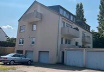 Frisch sanierte Erdgeschoßwohnung Hochpaterre in ruhiger Lage