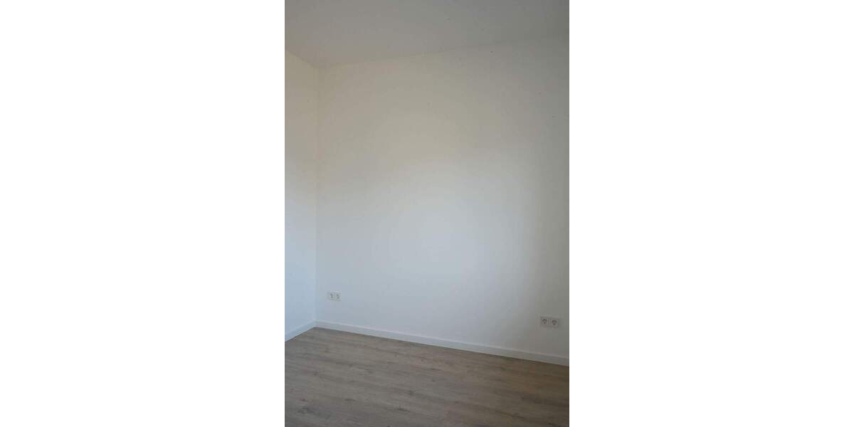 Etagenwohnung Bremen Woltmershausen - 2 Zimmer, 67 m&sup2;, 790&euro; | Angebot:25401963